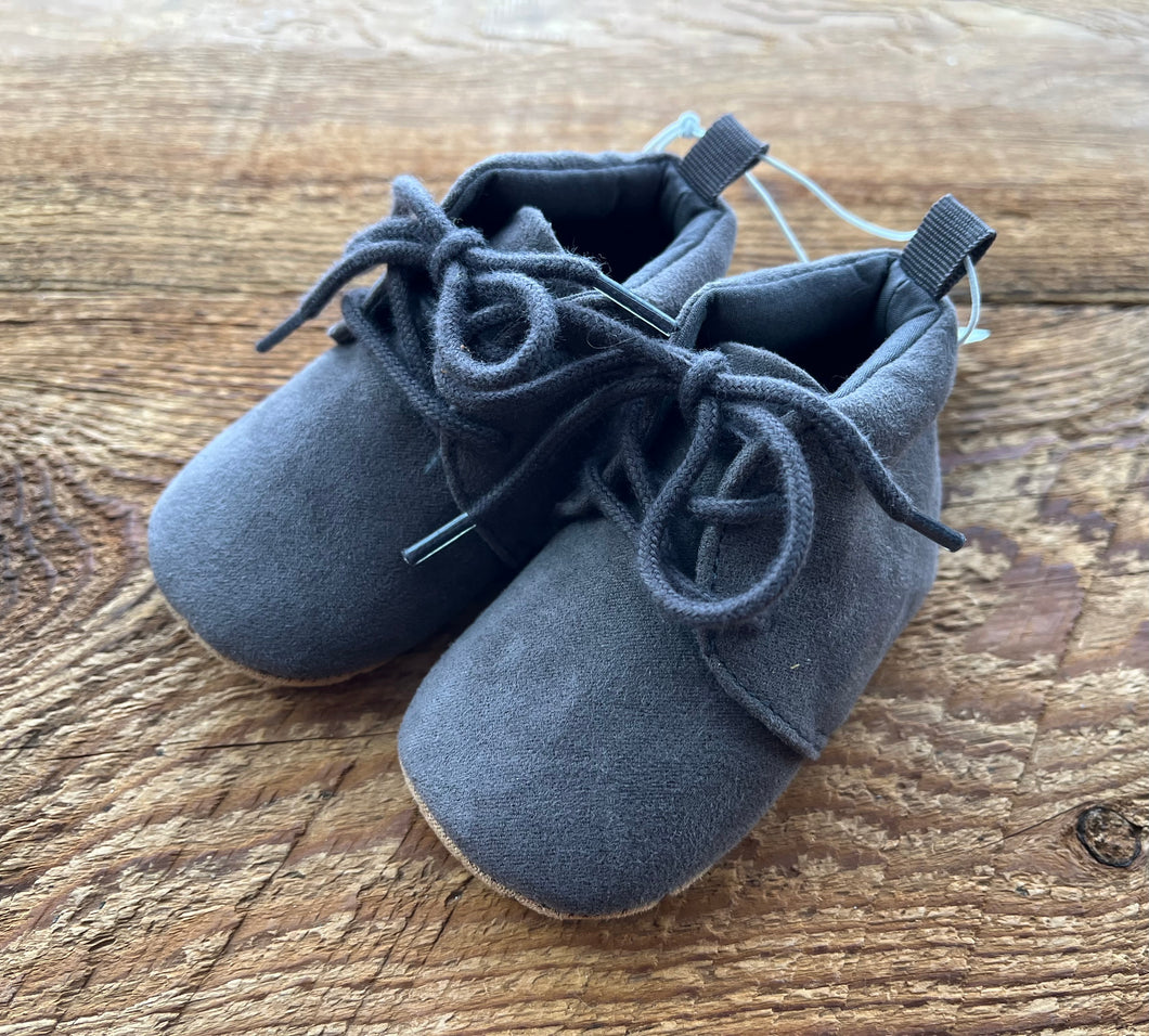 Old Navy 0-3M Suede Shoe