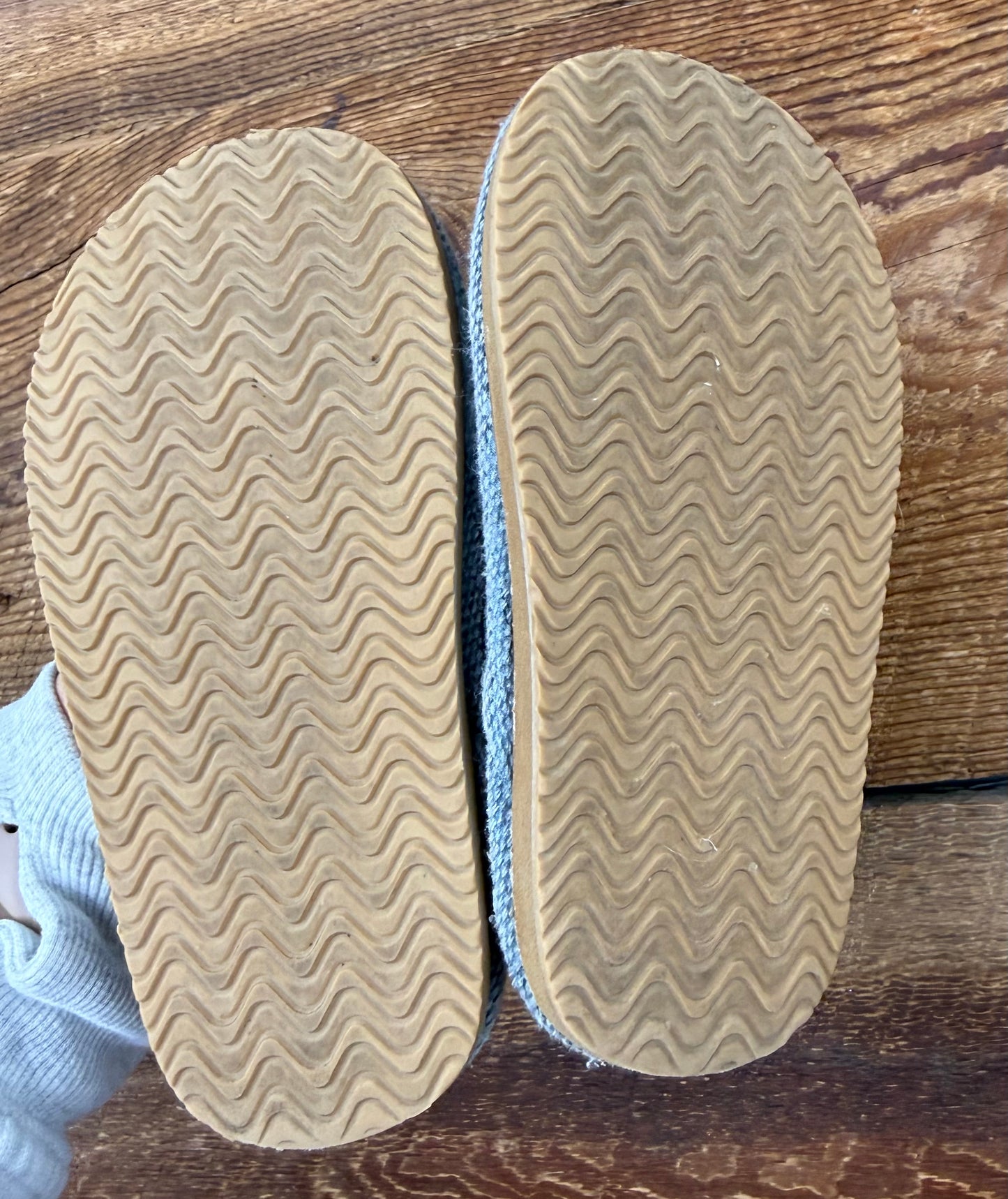 6C Slip on Shoe