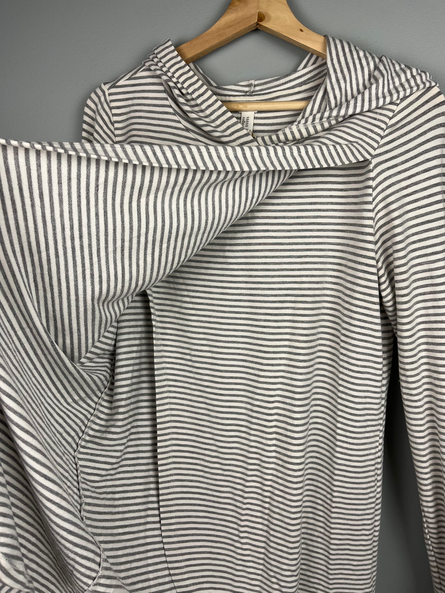 Thyme Maternity Small Nursing Shirt