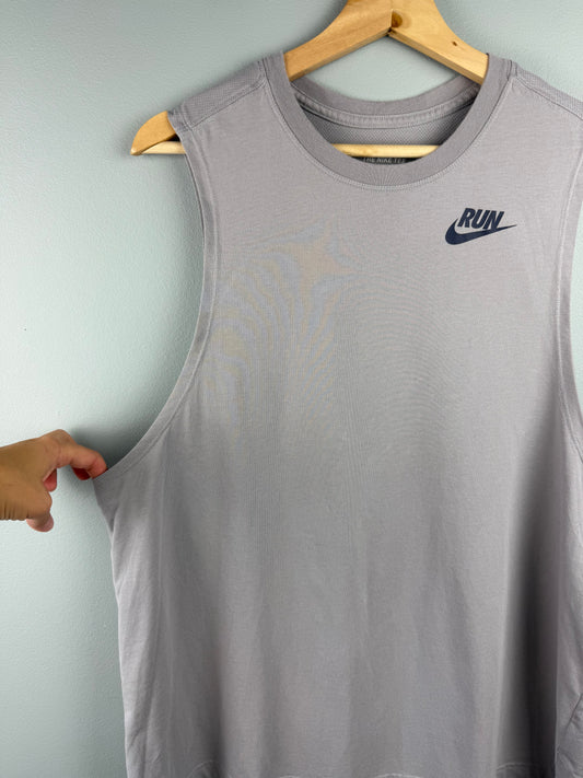 Nike Women’s XL Running Tee