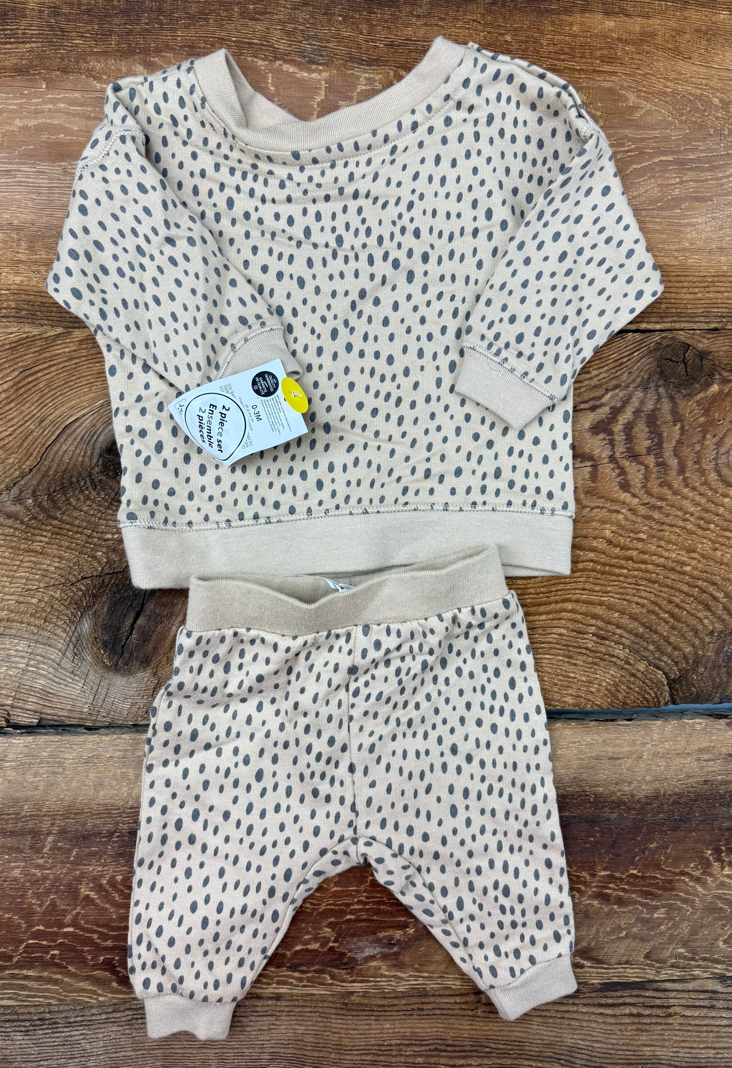 George 0-3M Dot Outfit