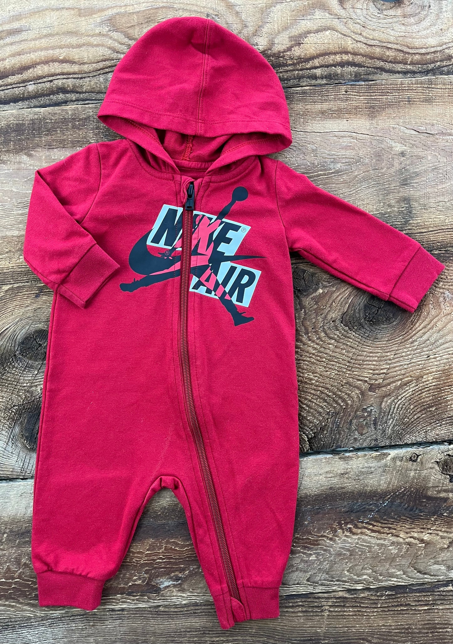 Nike Air Jordan 6M Jumper