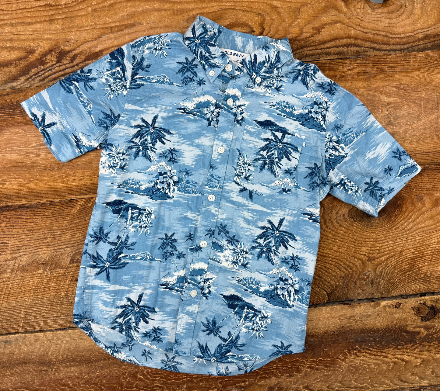 Old Navy Medium (8) Hawaiian Tee