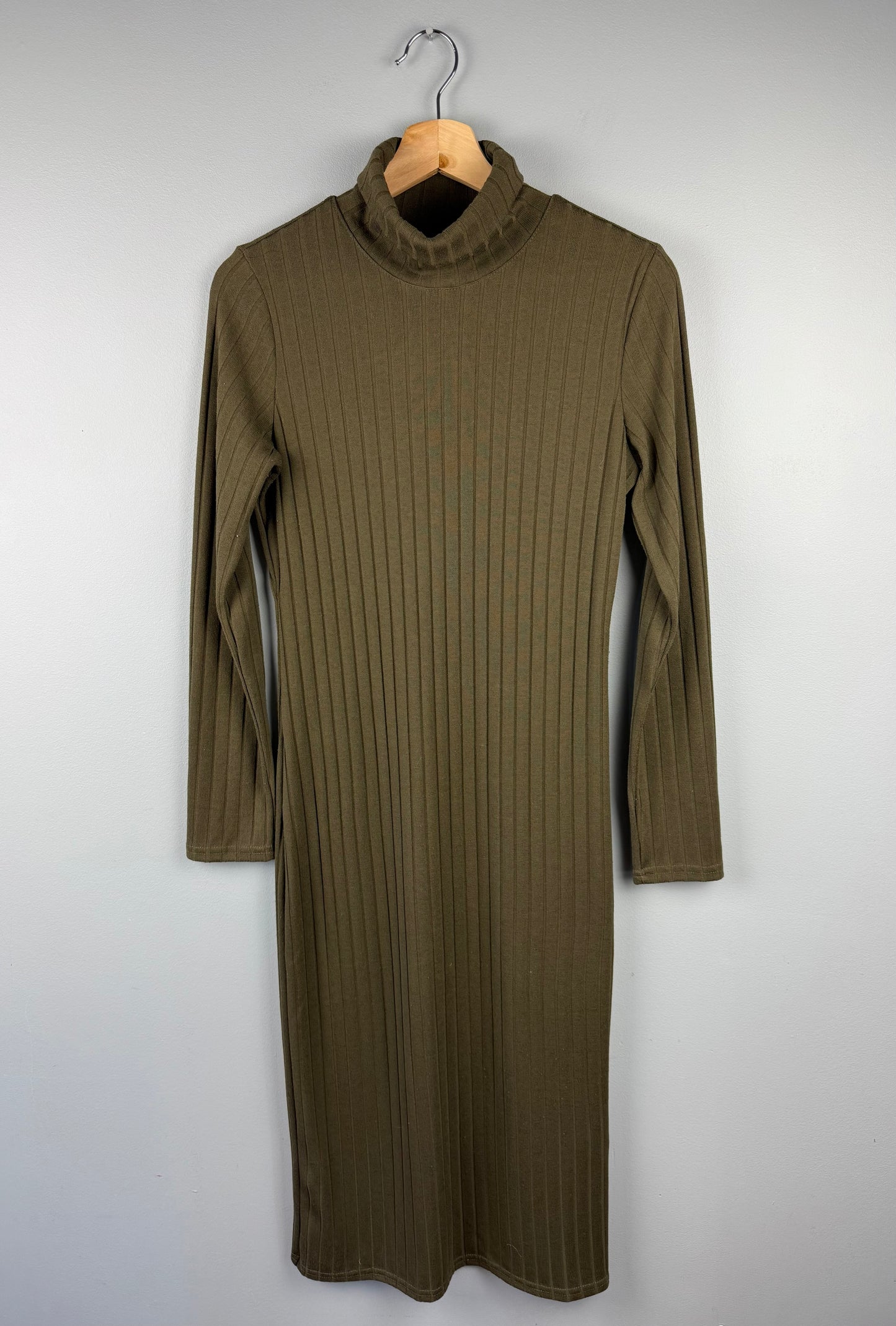 H&M Women’s Medium Ribbed Bodycon Dress