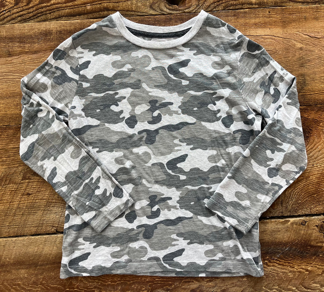 Old Navy Medium (8) Camo Shirt