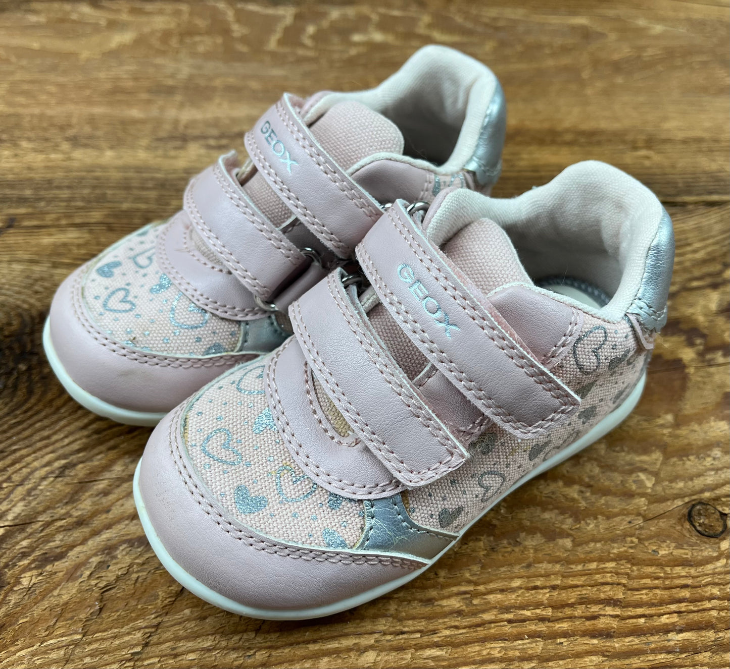 Geox 5.5T Velcro Heart Shoe