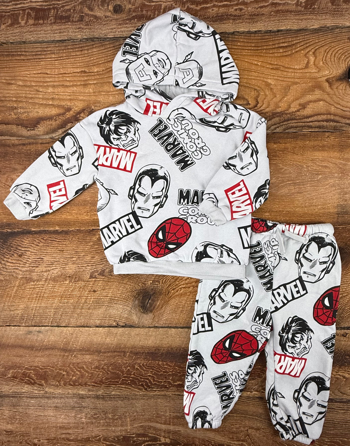 H&M 18M Marvel Jogger Set