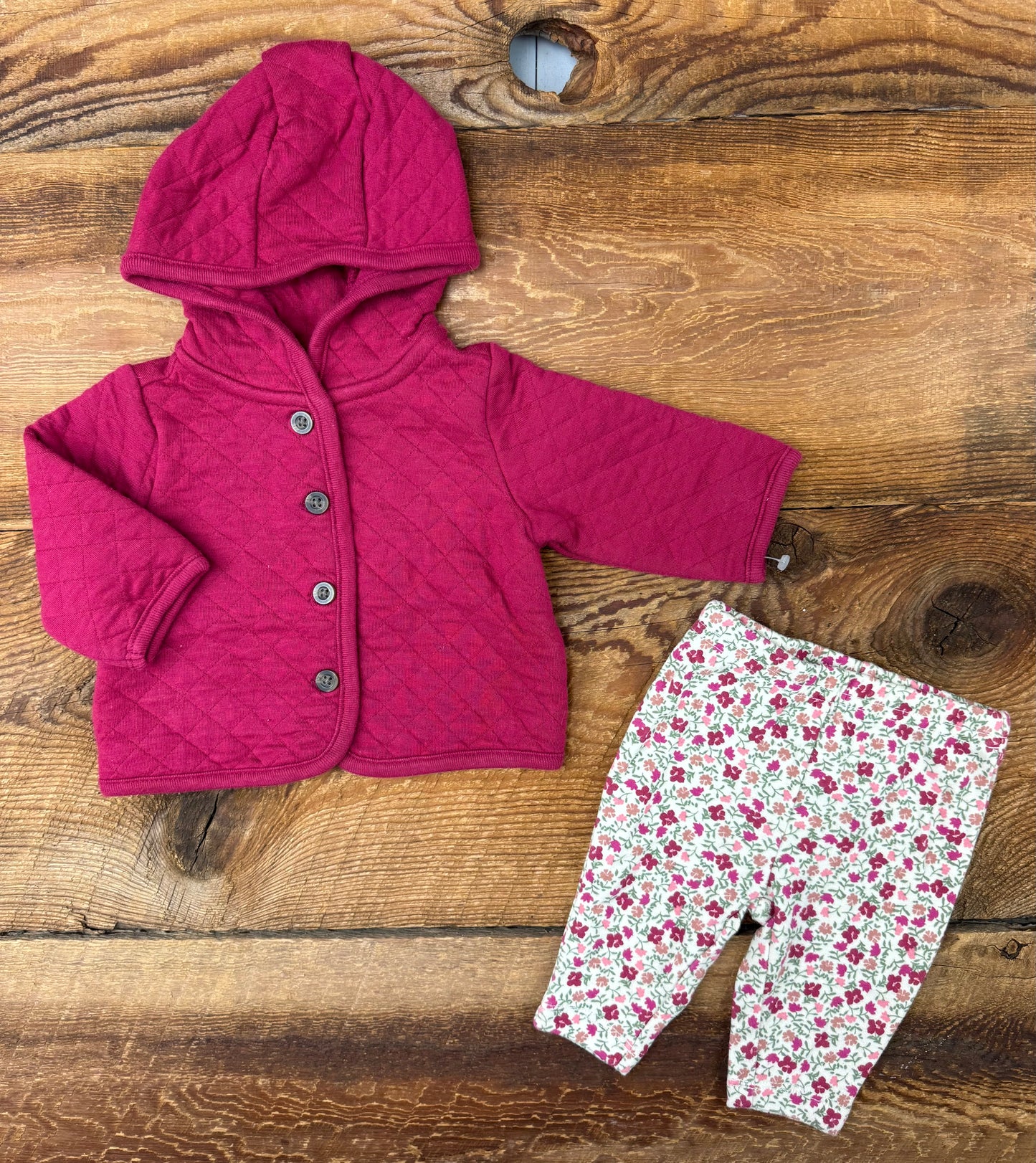 Carter’s NB Quilted Sweater Set