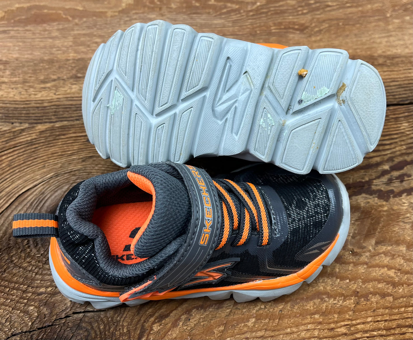 Sketchers 7C Running Shoe