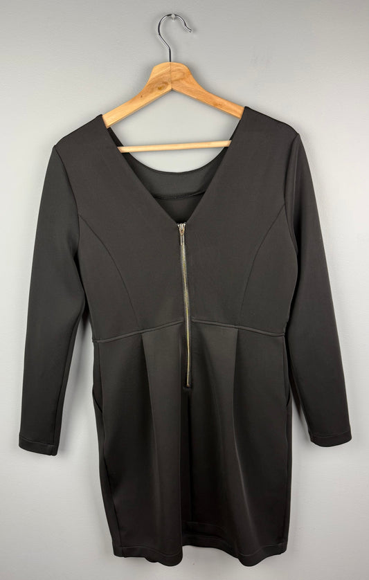 Dynamite Women’s Large Pocket Dress