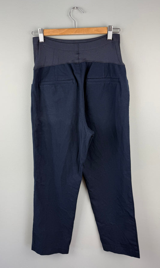 Old Navy Maternity 10 Pixie Straight Pant