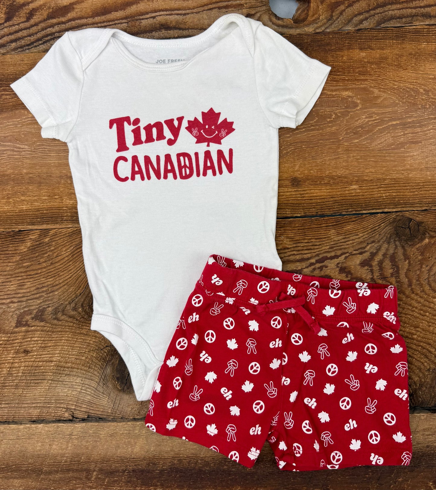 Joe Fresh 3-6M Tiny Canadian Outfit