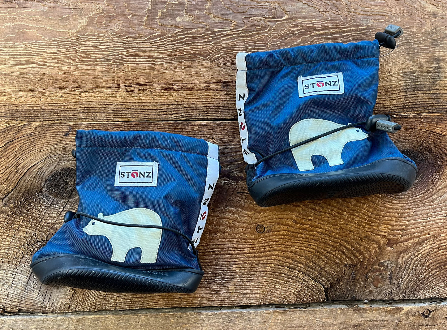 Stonz Large Polar Bear Boot