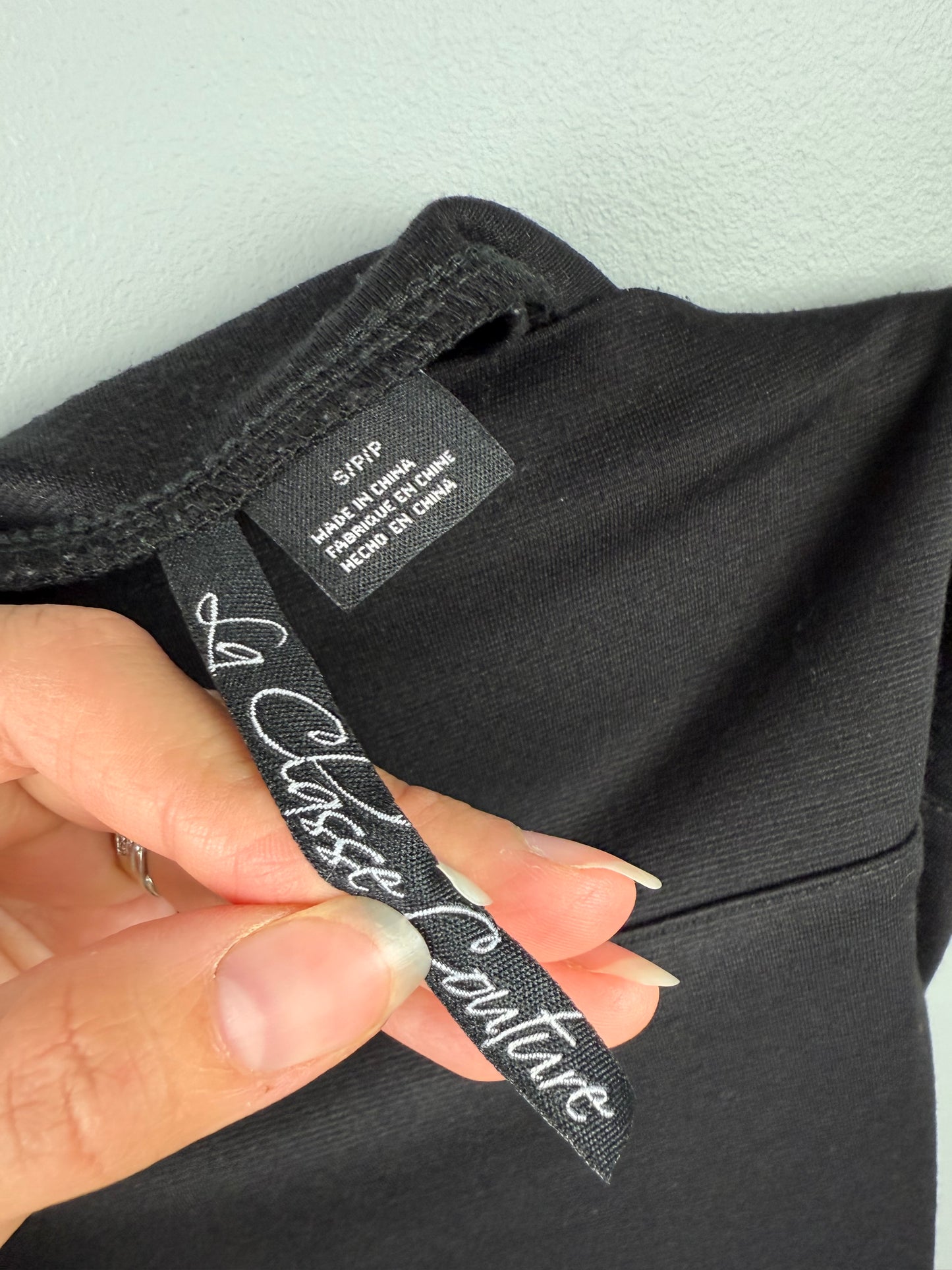 La Classe Couture Women’s Small Mini Skirt