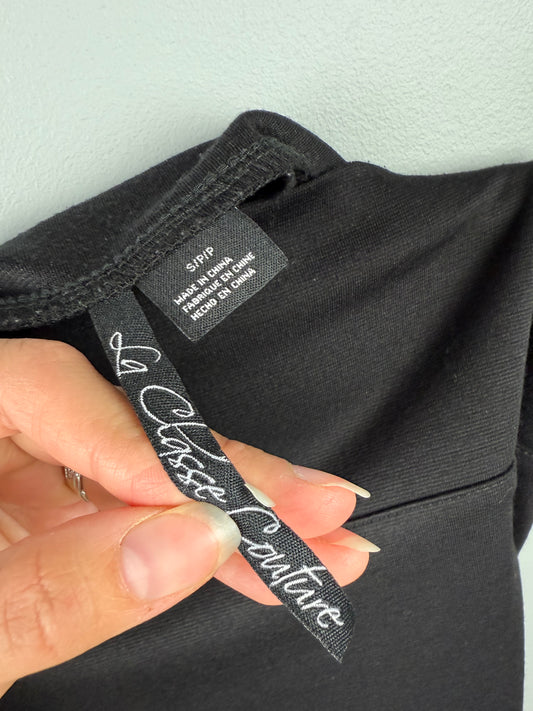 La Classe Couture Women’s Small Mini Skirt