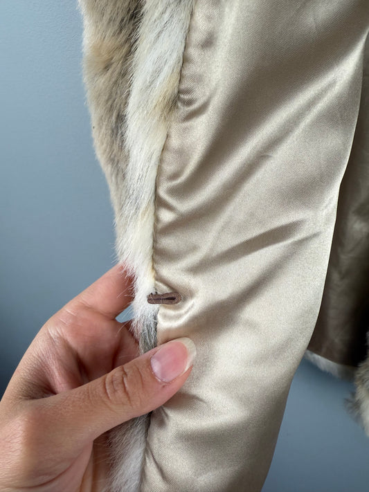 Le Chateau Women’s Medium Faux Fur Vest