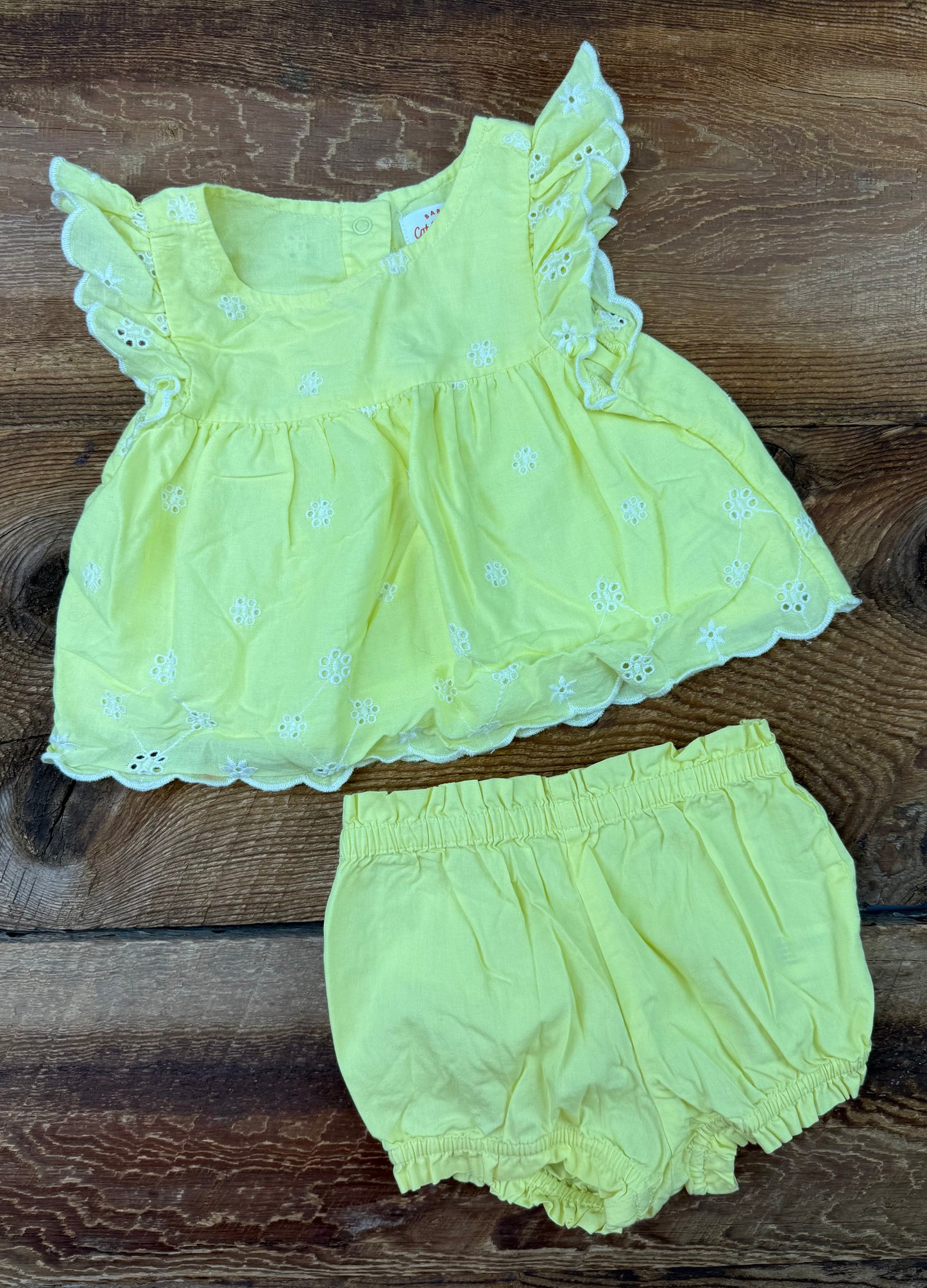 Cat & Jack 3-6M Eyelet Outfit