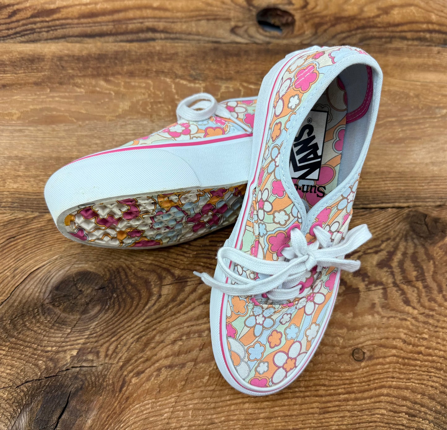 Vans Women’s size 5 Floral Platform Shoe