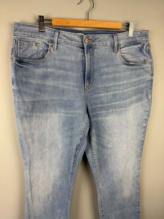 Old Navy Women’s 16 Pop Icon Skinny Jean