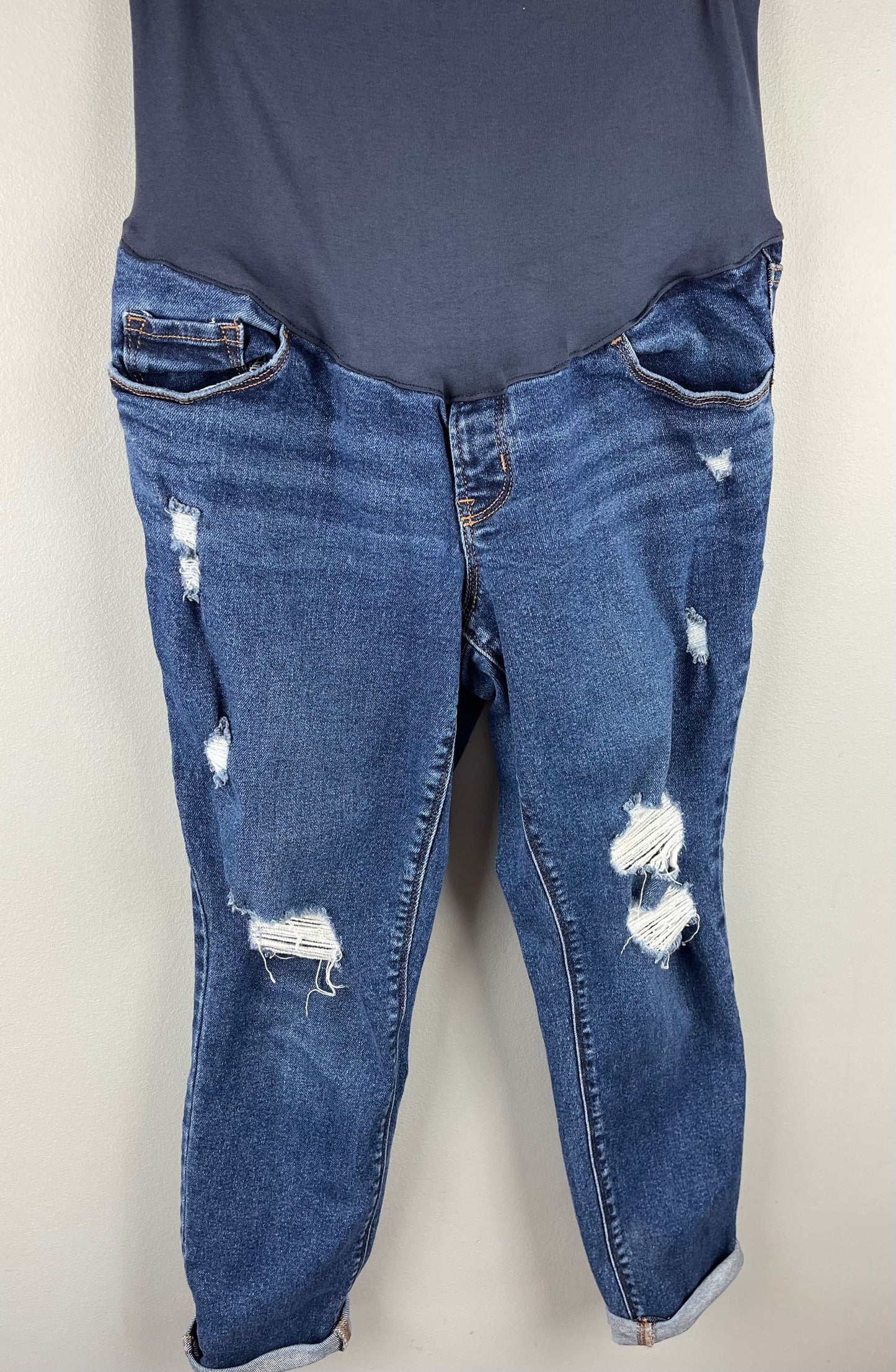 Old Navy Maternity 10 Short Super Skinny Jean