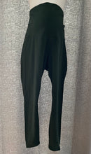 Load image into Gallery viewer, Old Navy XXL Active Maternity Legging
