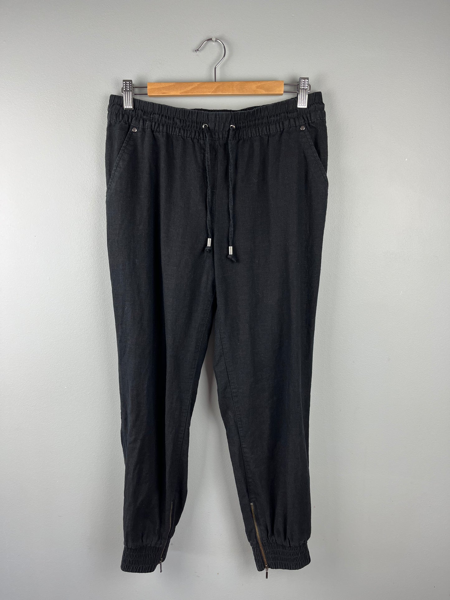 Dynamite Women’s Medium Jogger