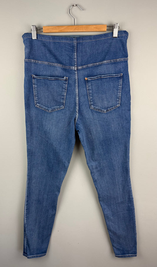 H&M Maternity Large Super Skinny Jean