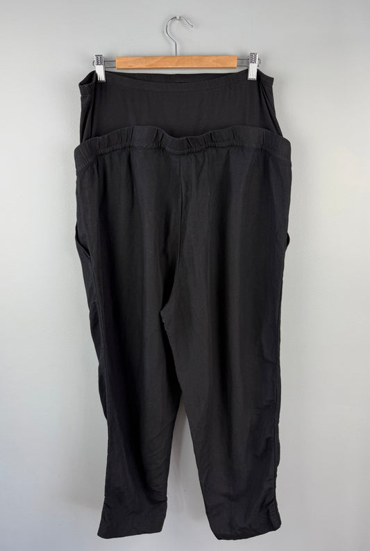 H&M Maternity XL Cropped Pant