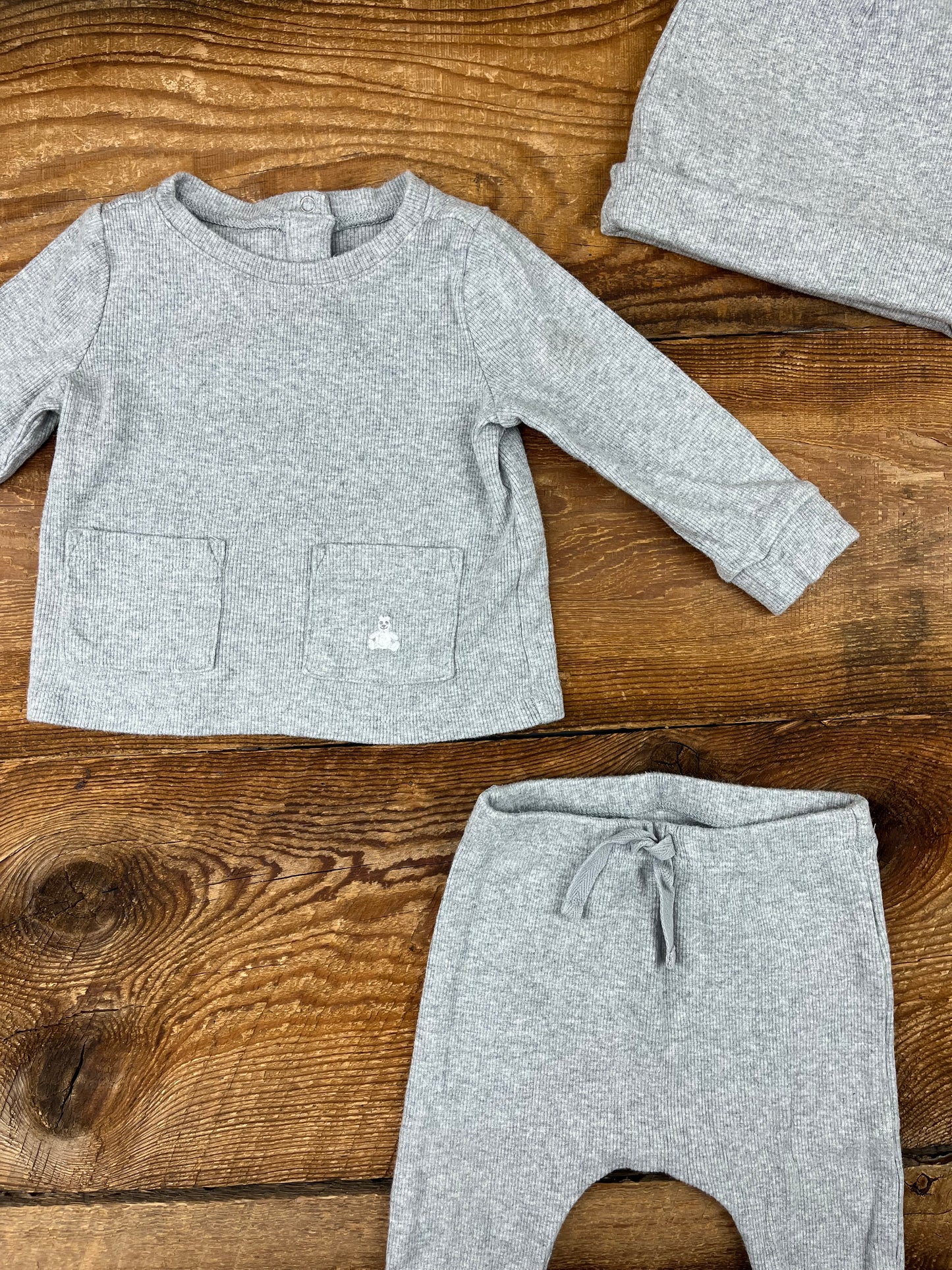 Gap 6-12M Ribbed Outfit Set