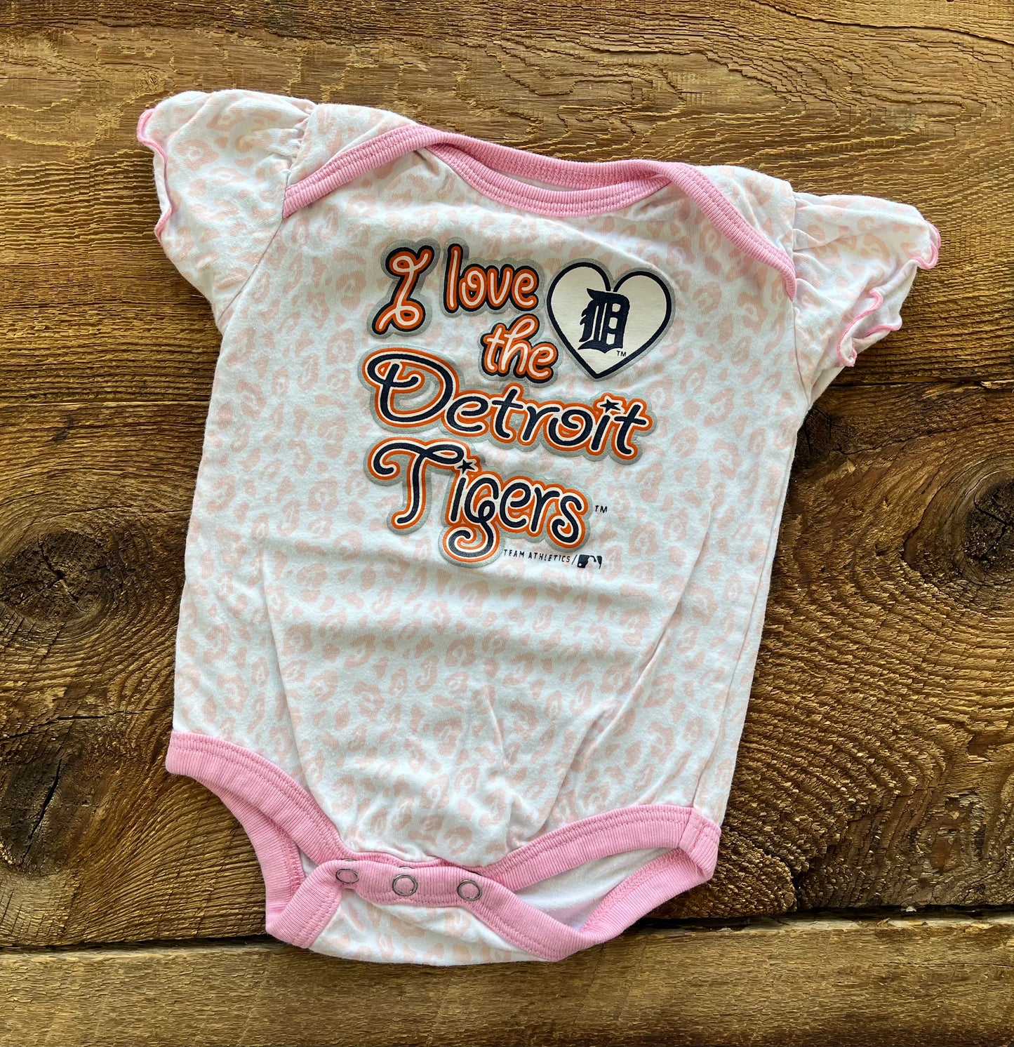 Genuine Merchandise 0-3M Detroit Tigers Onesie