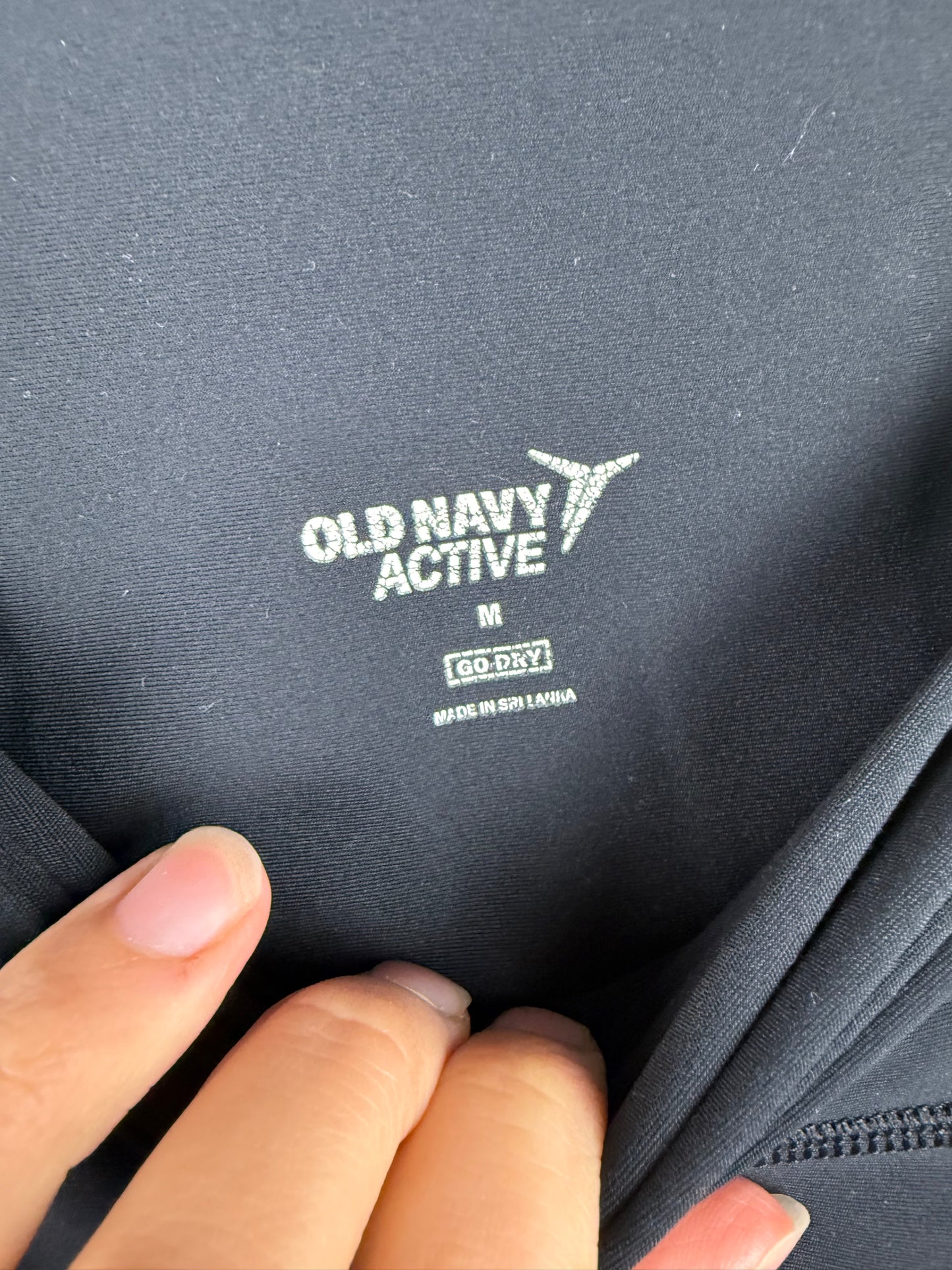 Old Navy Women’s Medium Go Dry Legging