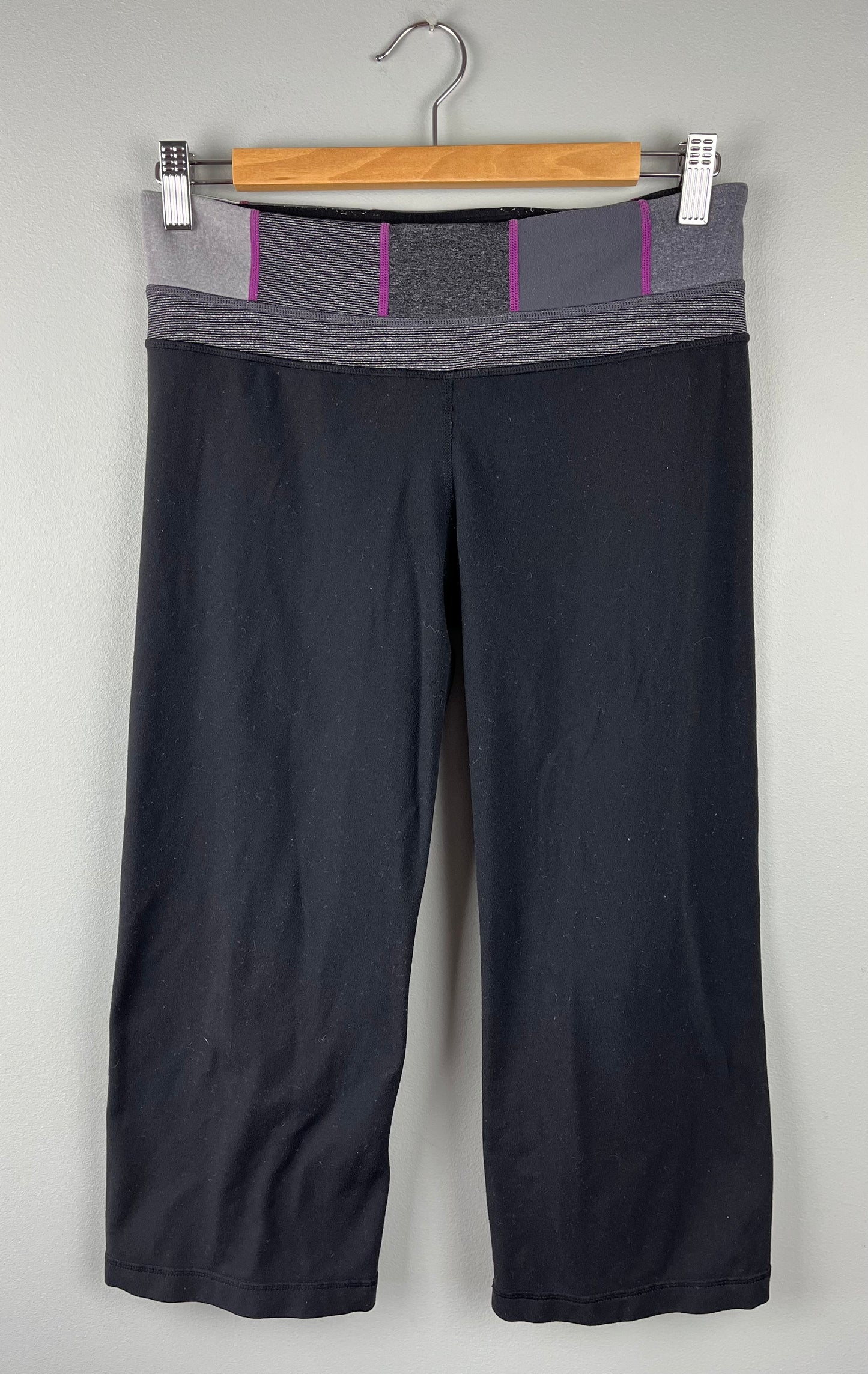 Lululemon Women’s 6 Cropped Pant