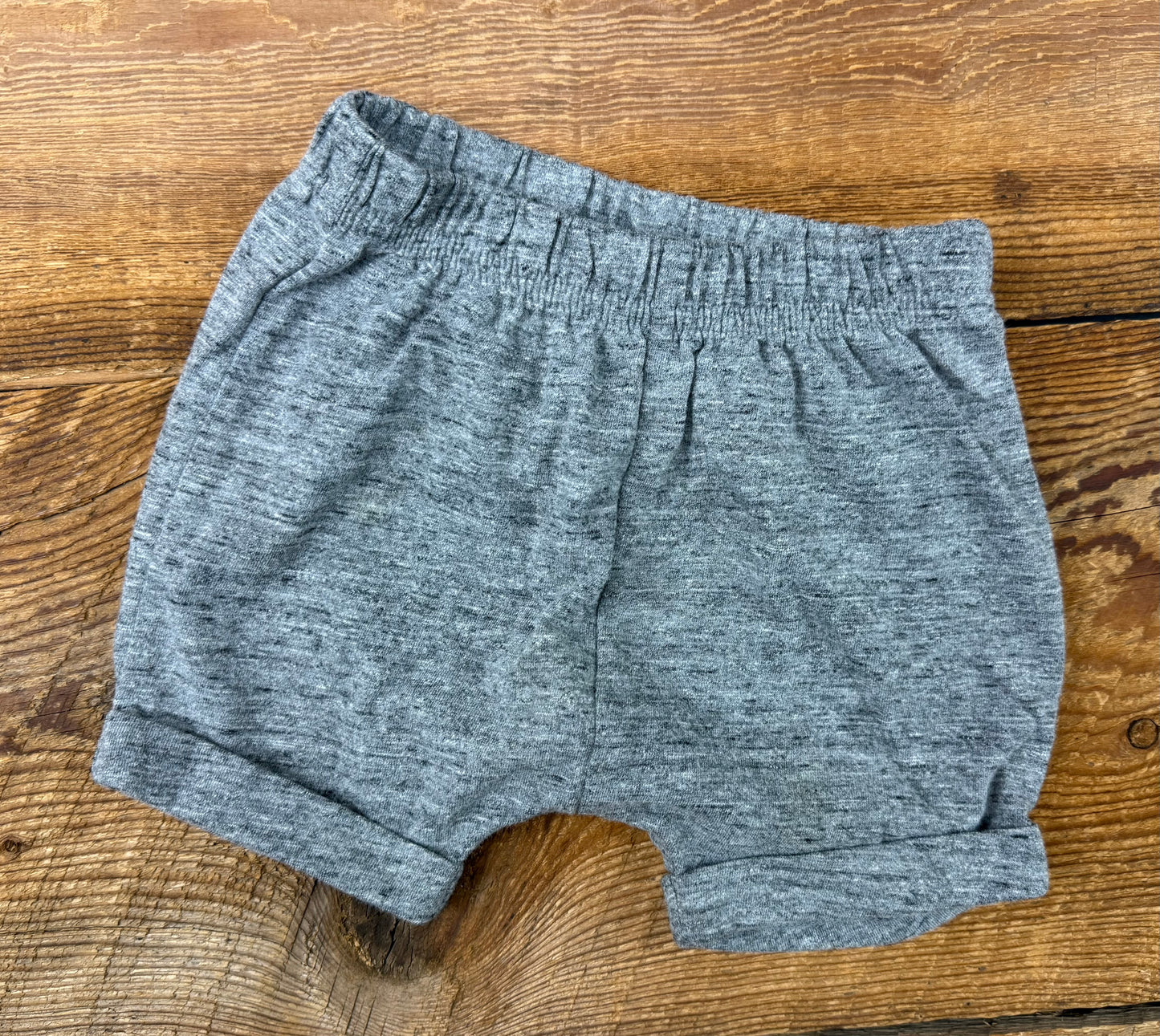 Old Navy 6-12M Short