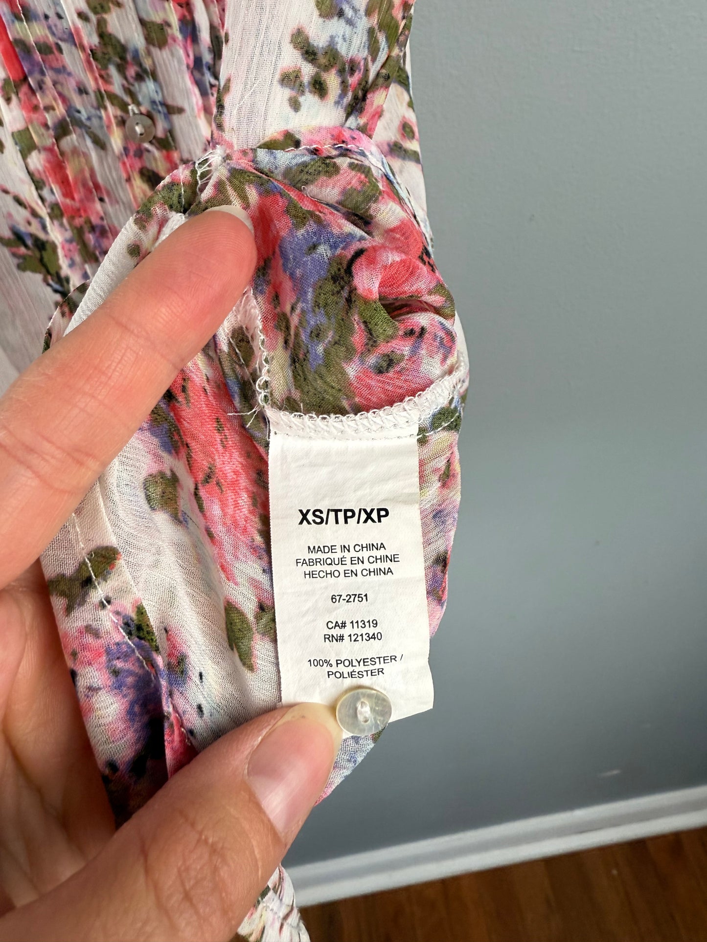 Dynamite Women’s XS Sheer Floral Tank