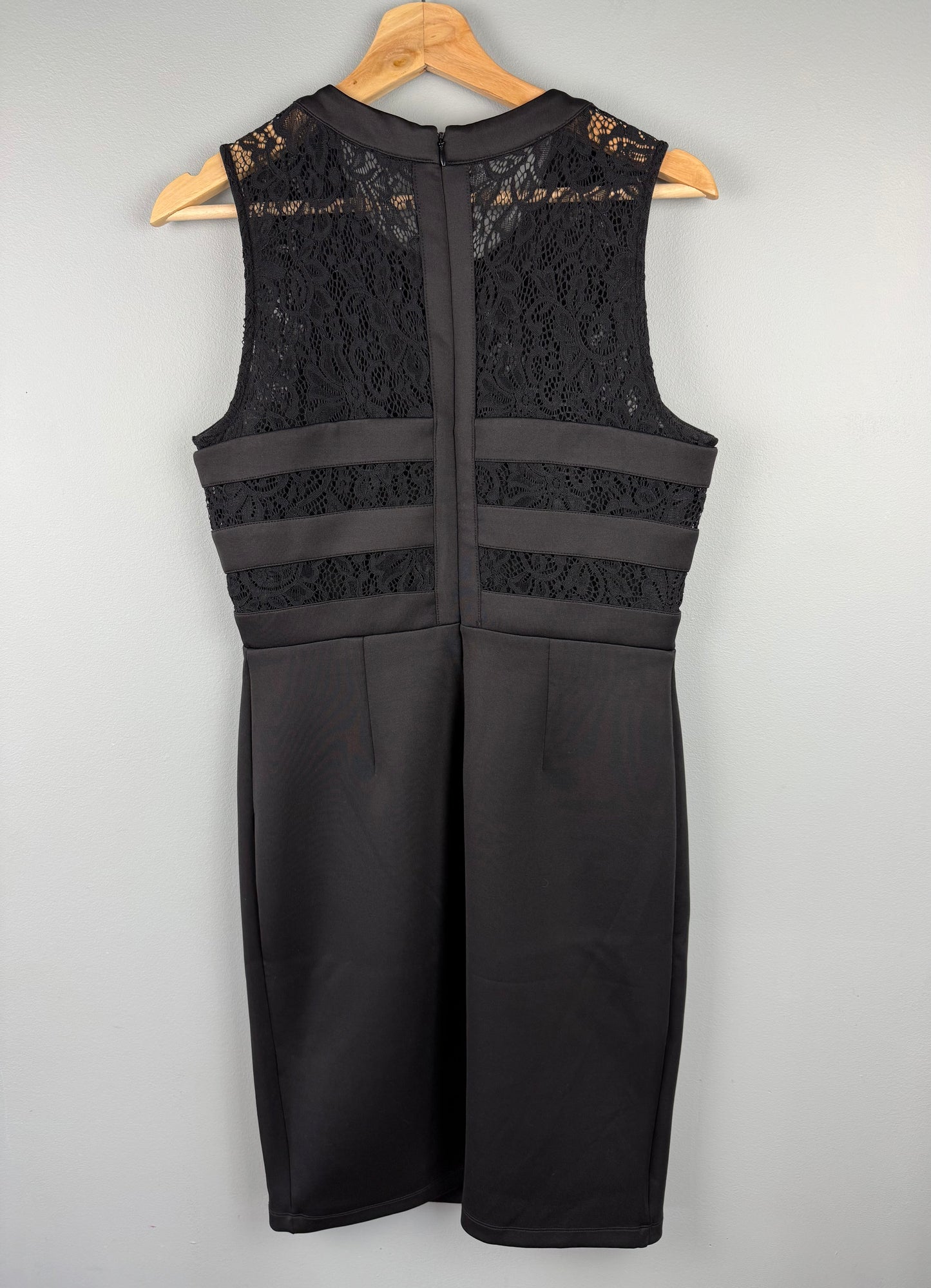 Ricki’s Women’s 6 Lace Formal Dress