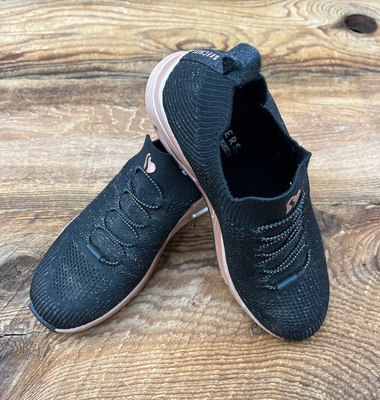 Sketchers 4Y Stretch Fit Memory Foam Shoe