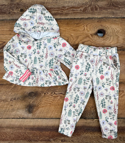 Vince Camuto 3T Floral Outfit