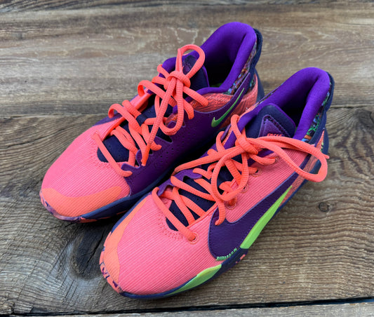 Nike 4Y Zoom Freak 2 Running Shoe