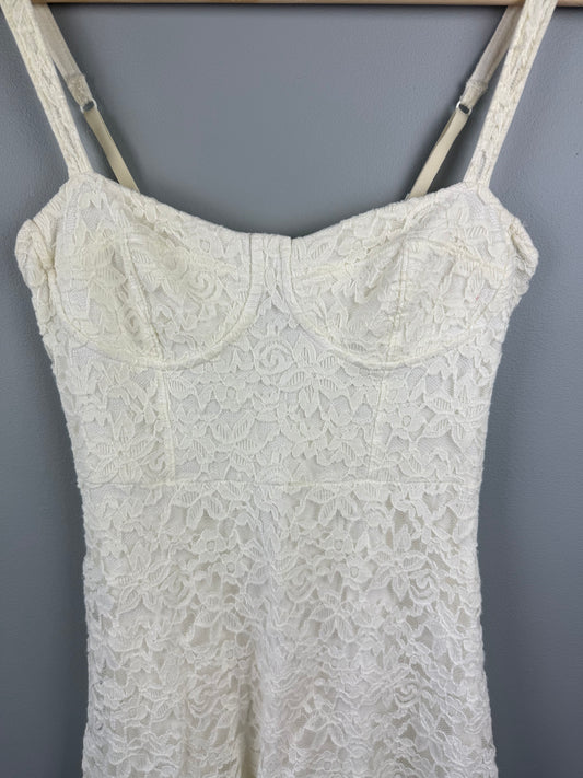 Garage Women’s Medium Lace Dress