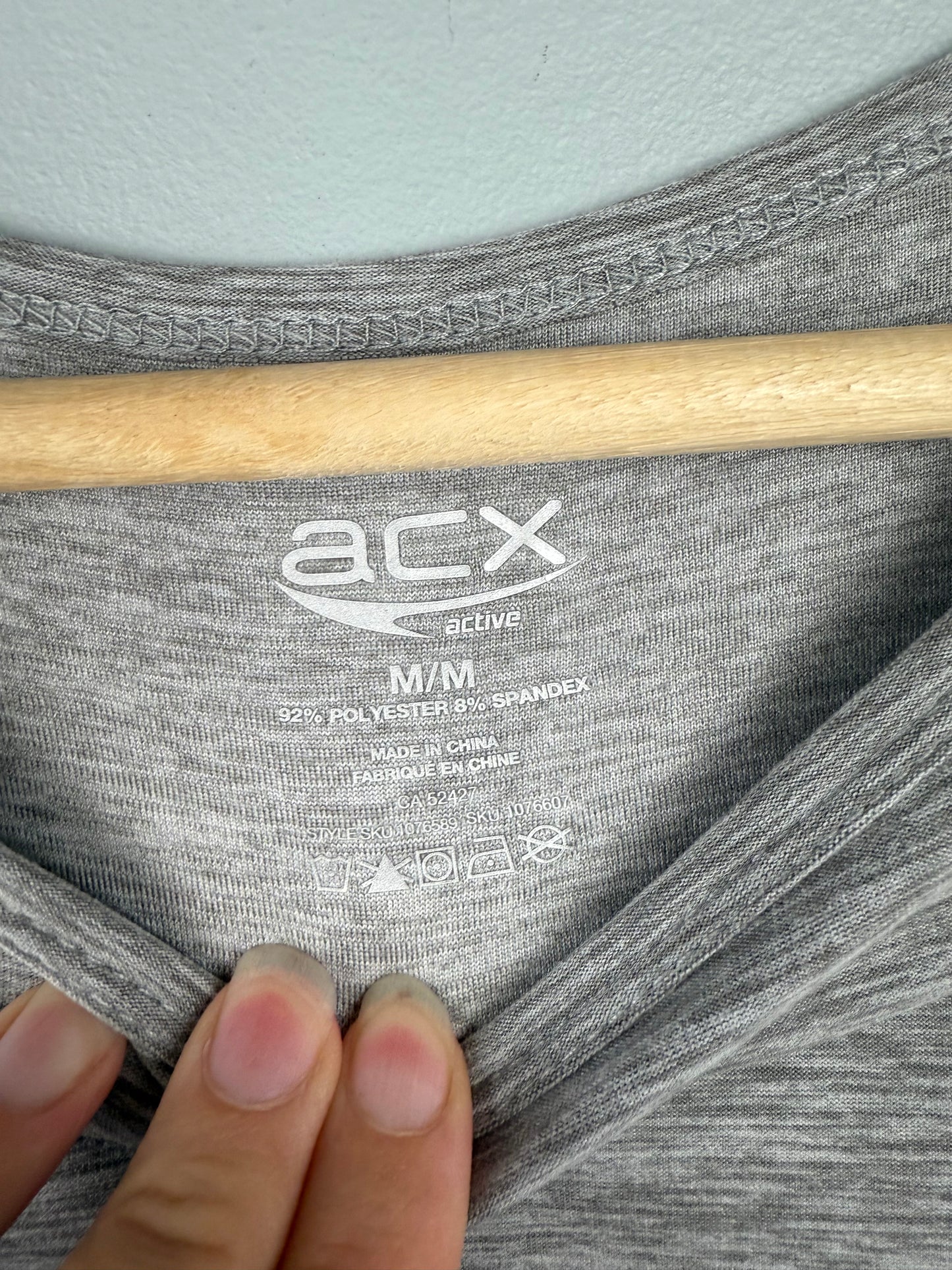 ACX Women’s Medium Active Shirt