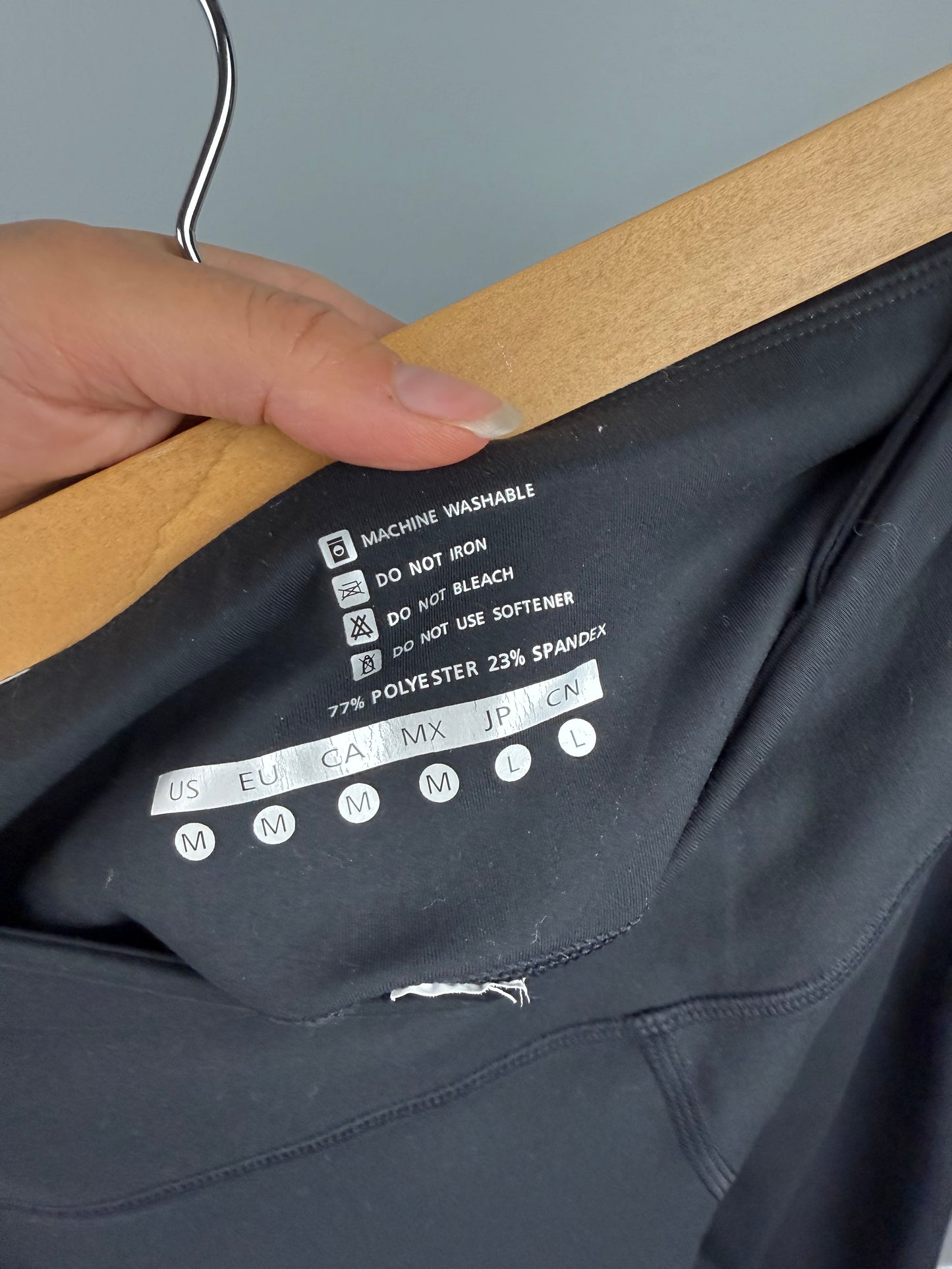 Women’s Medium Cropped Legging