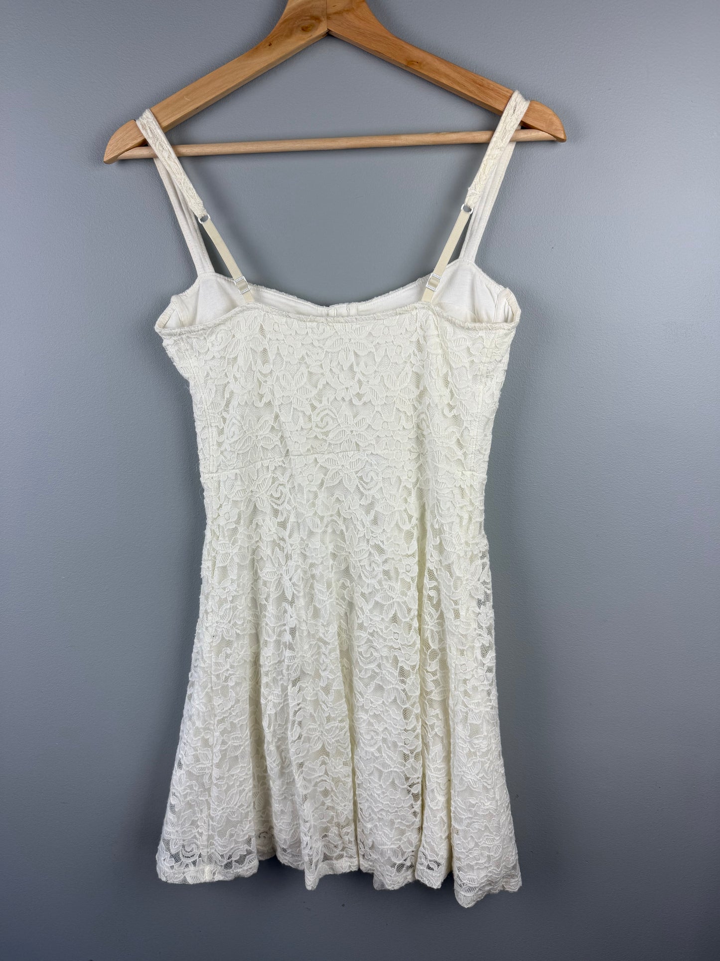 Garage Women’s Medium Lace Dress