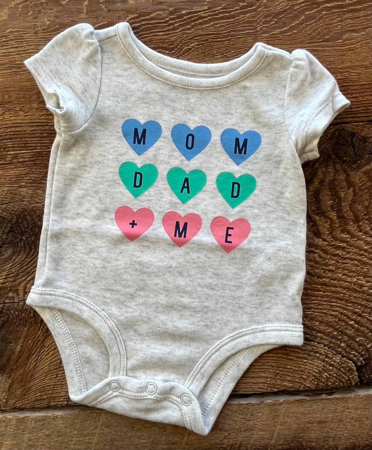 Carter’s NB Mom & Dad Onesie