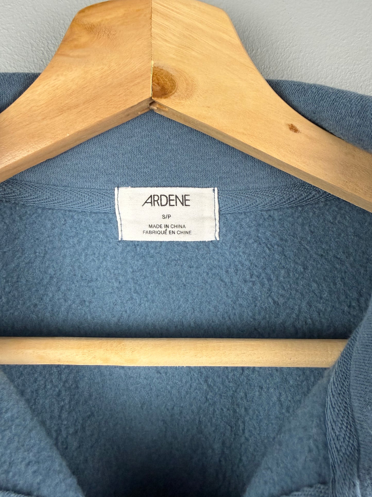 Ardene Women’s Small Pull over Sweater