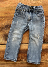 Load image into Gallery viewer, Levi’s 12M 511 Slim Jean
