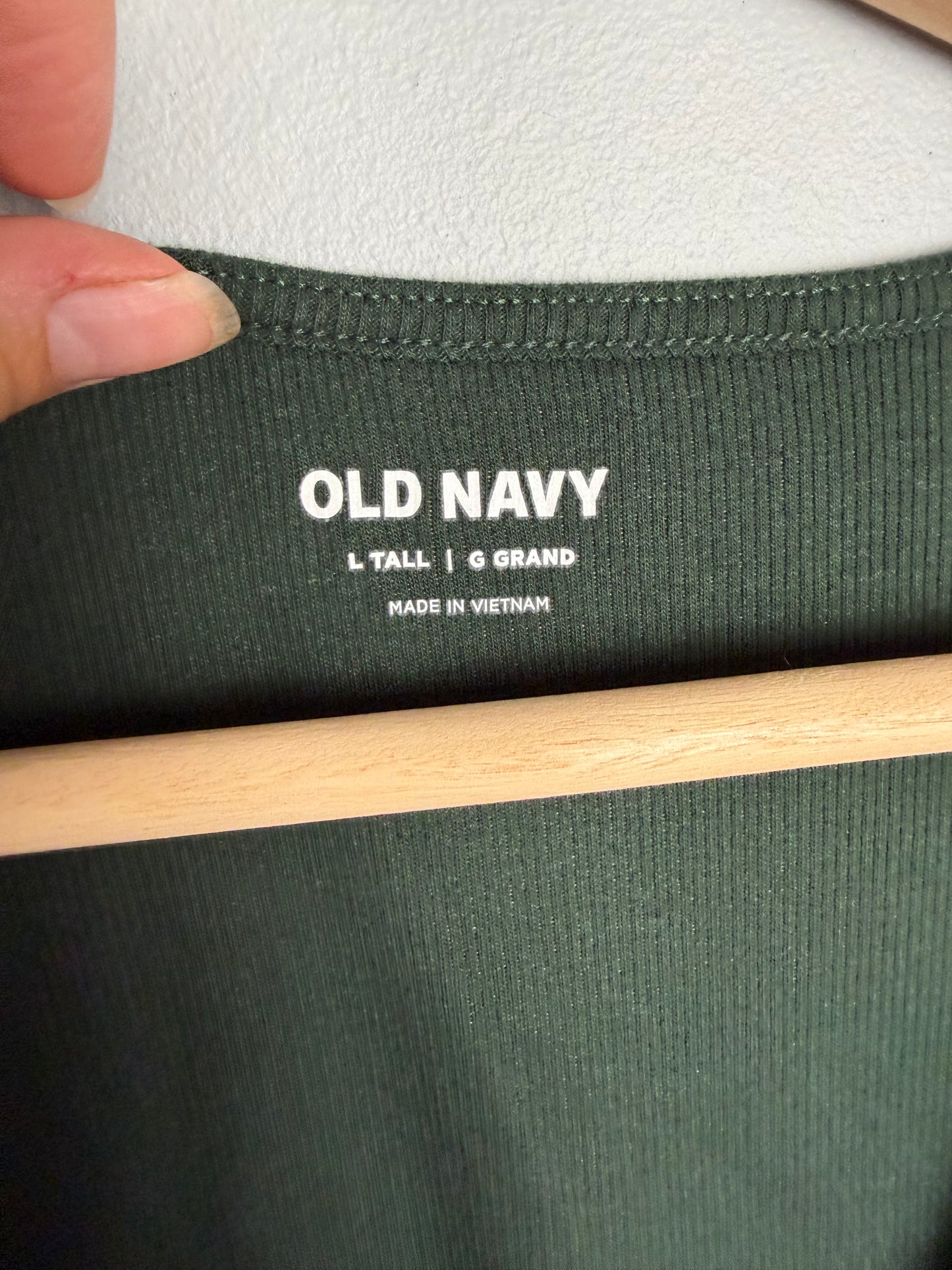 Old Navy Women’s Large Tall Ribbed Shirt