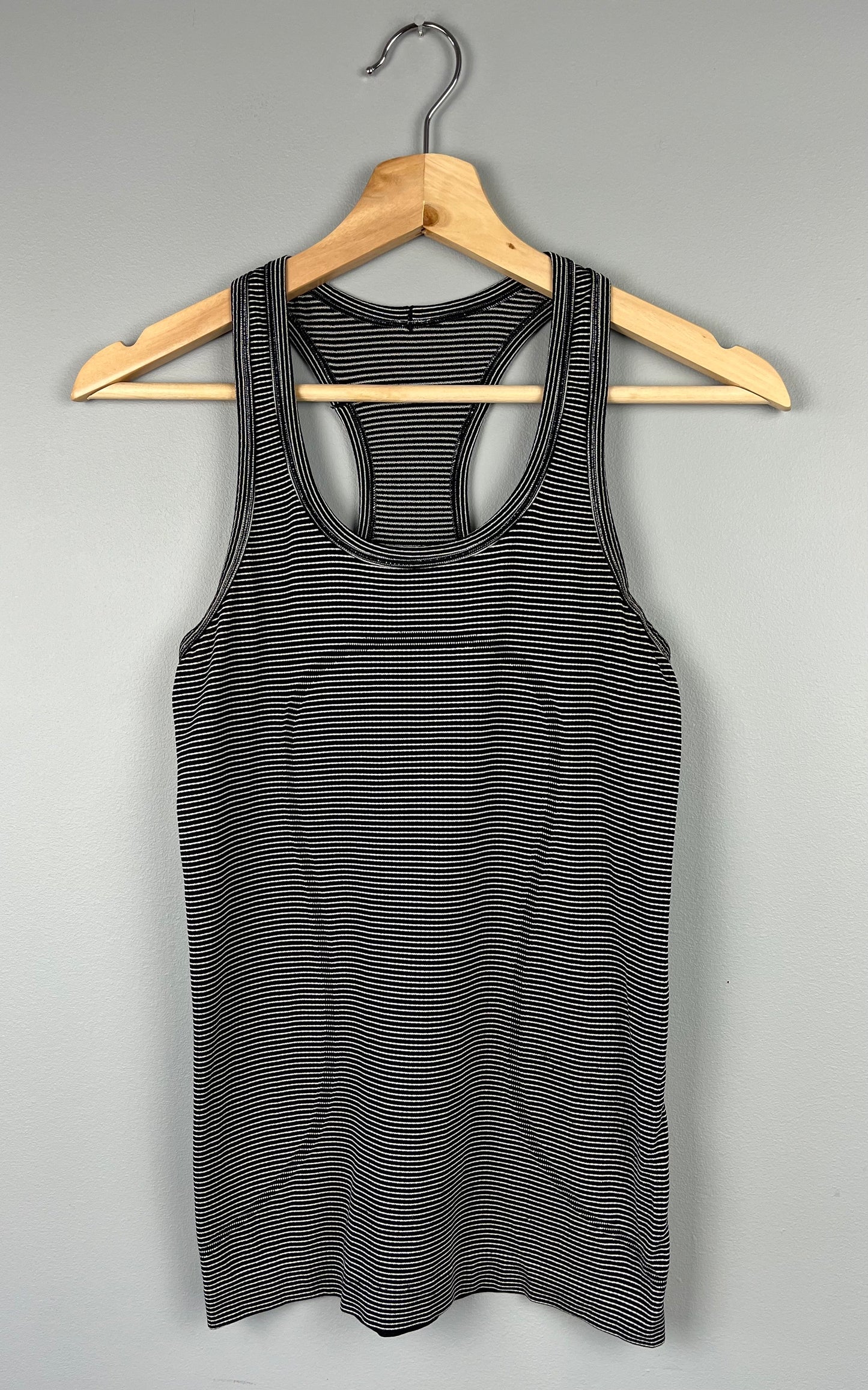 Lululemon Women’s 6 Swiftly Tech Tank