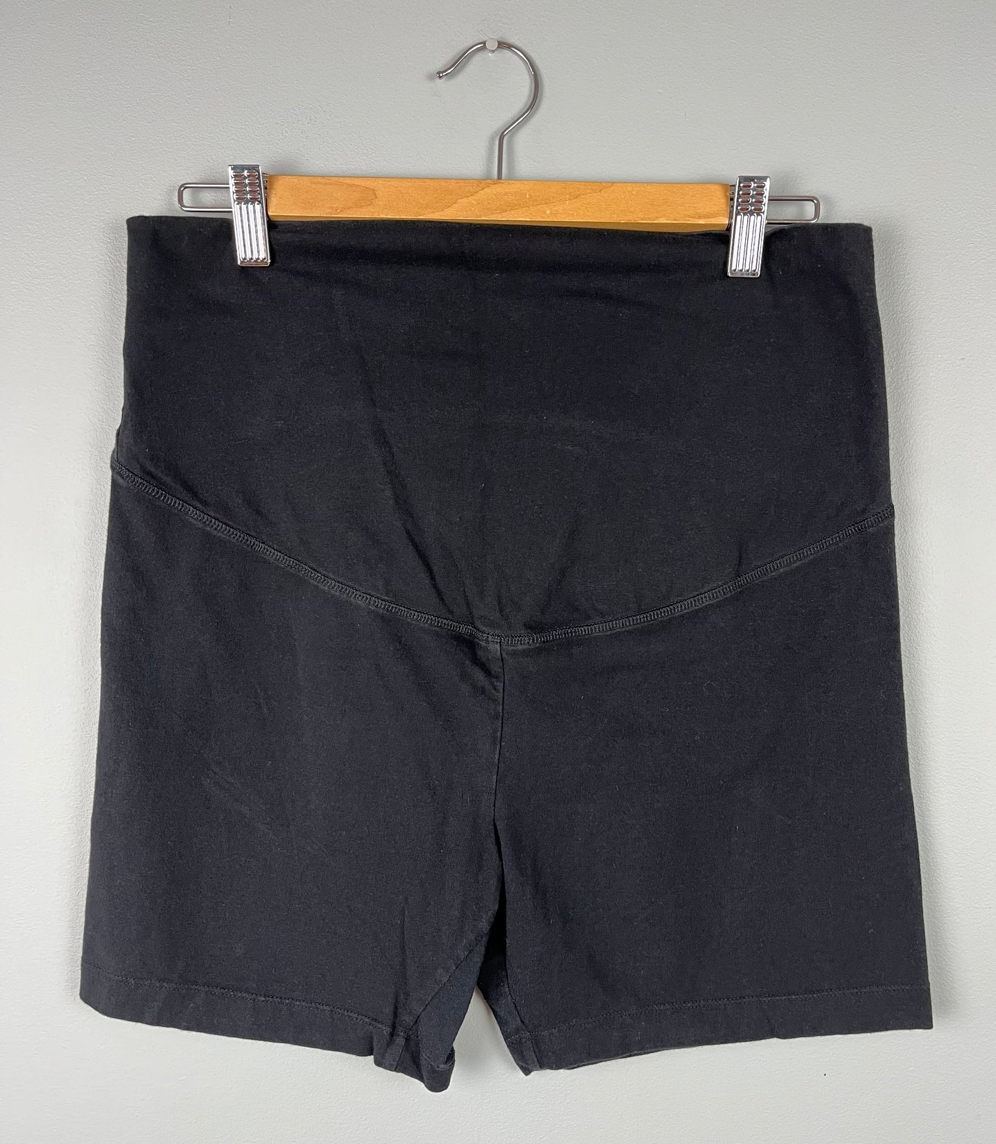 Old Navy Maternity Large Bike Short