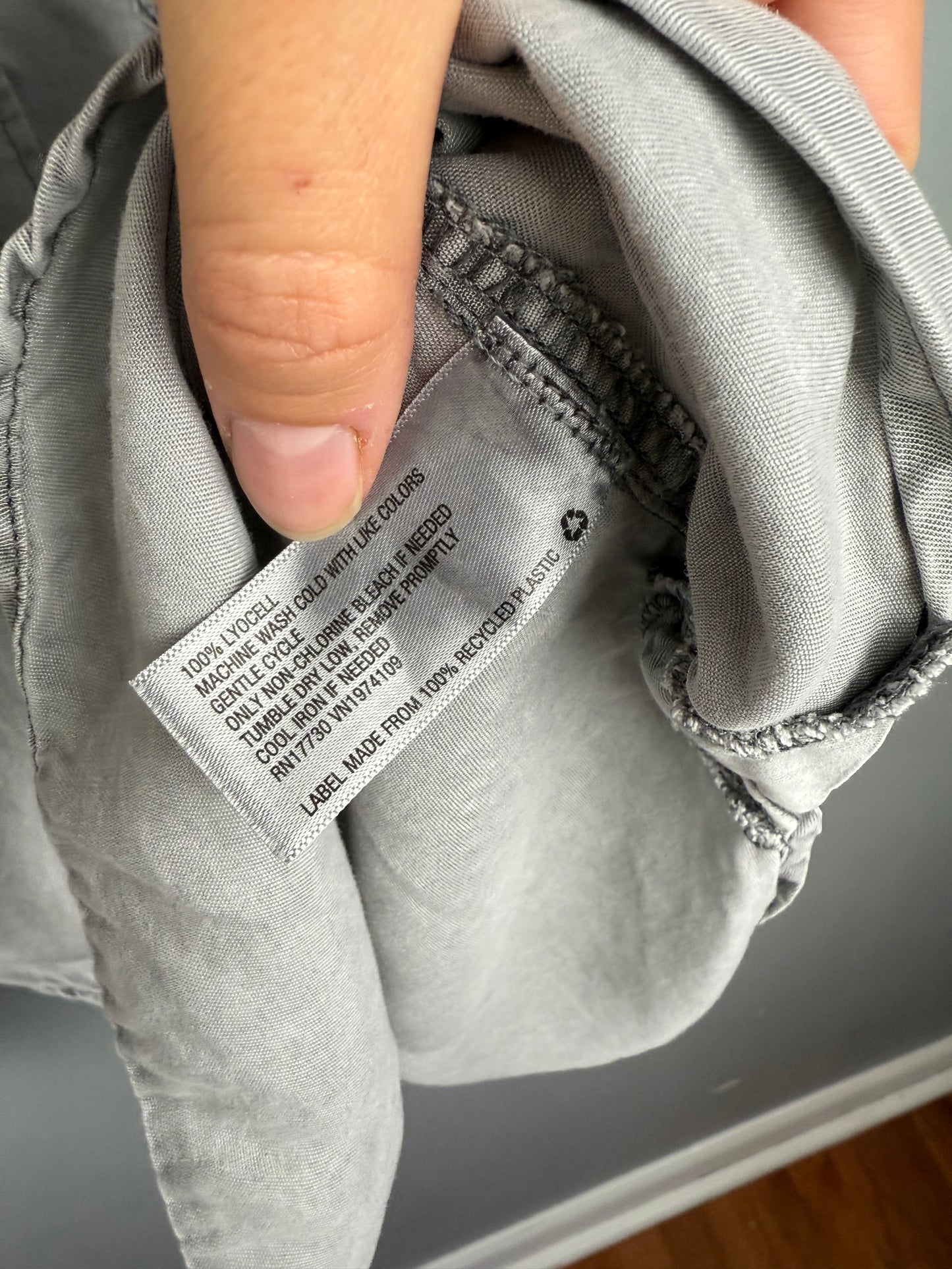 Universal Thread Women’s XXL Shirt