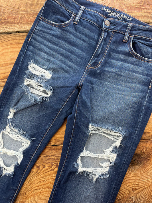American Eagle Women’s 14 Skinny Distressed Jegging
